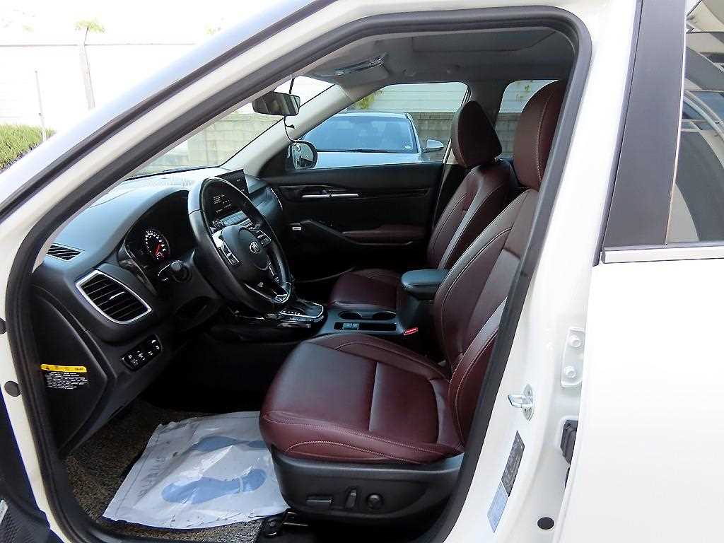 KIA Seltos - Vista 5