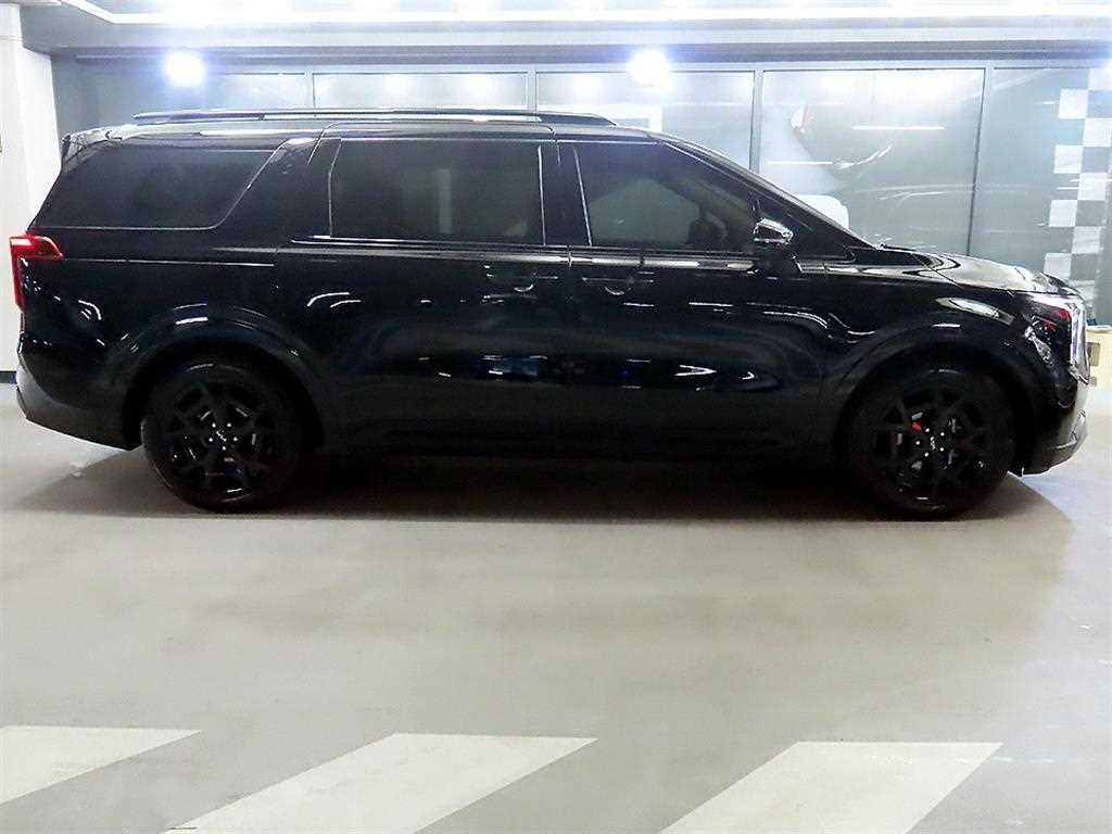 KIA Carnival - Vista 3