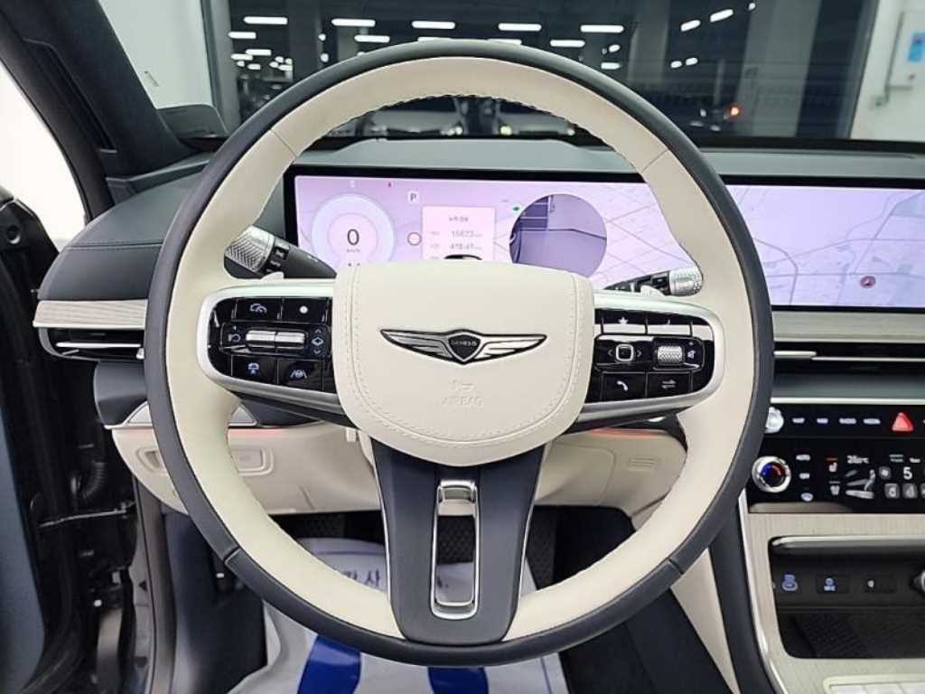 Genesis GV80 - Vista 9