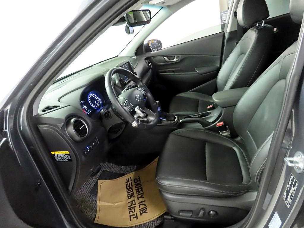 HYUNDAI Kona - Vista 6