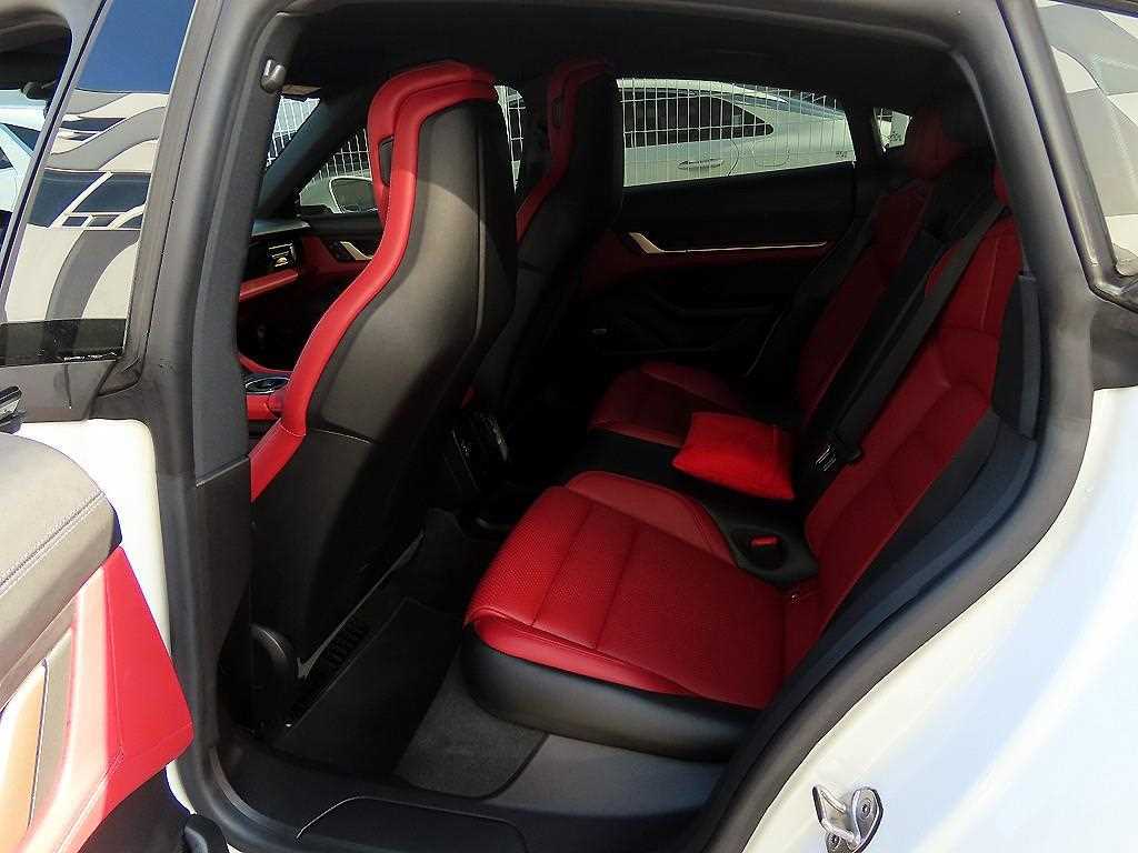 Porsche Taycan - Vista 6