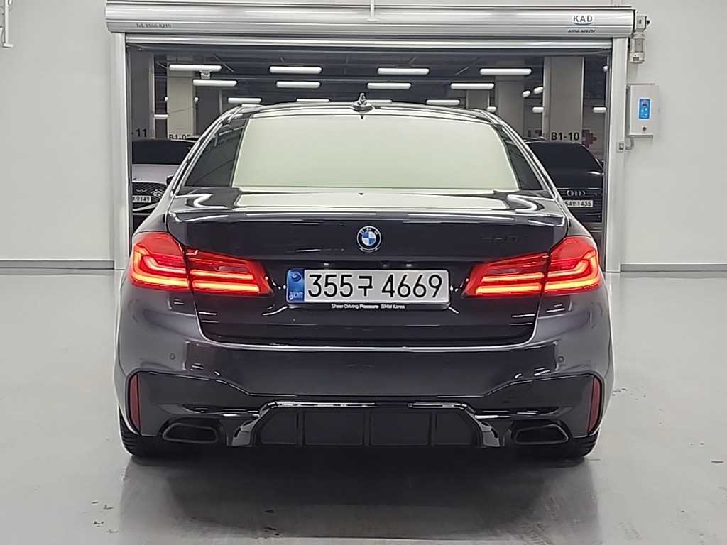 BMW 5 Series - Vista 4