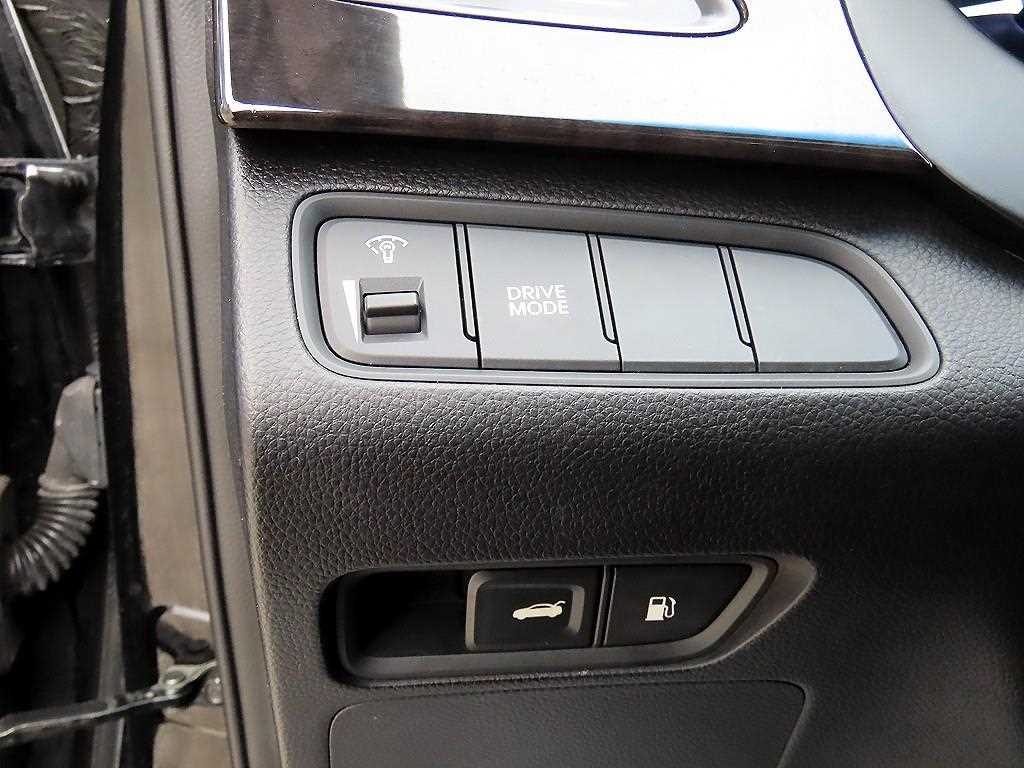 HYUNDAI Grandeur - Vista 12