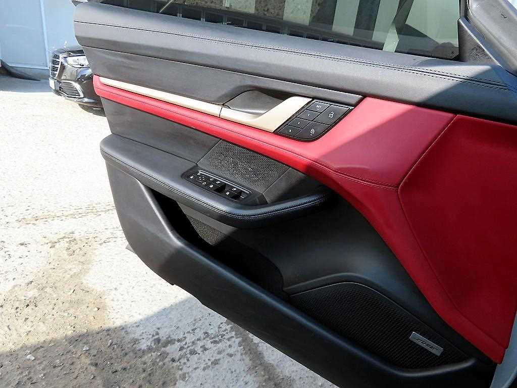 Porsche Taycan - Vista 11