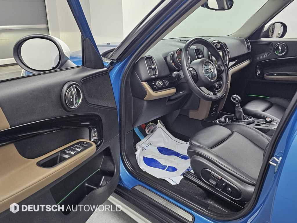 Mini Countryman - Vista 11