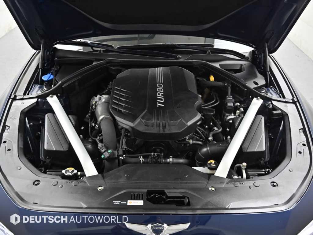 Genesis G70 - Vista 6