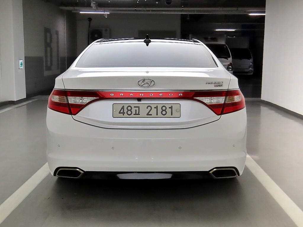 HYUNDAI Grandeur - Vista 3