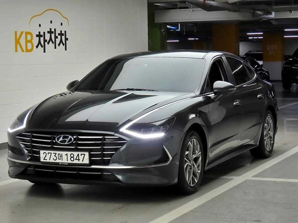 HYUNDAI Sonata - Vista 2