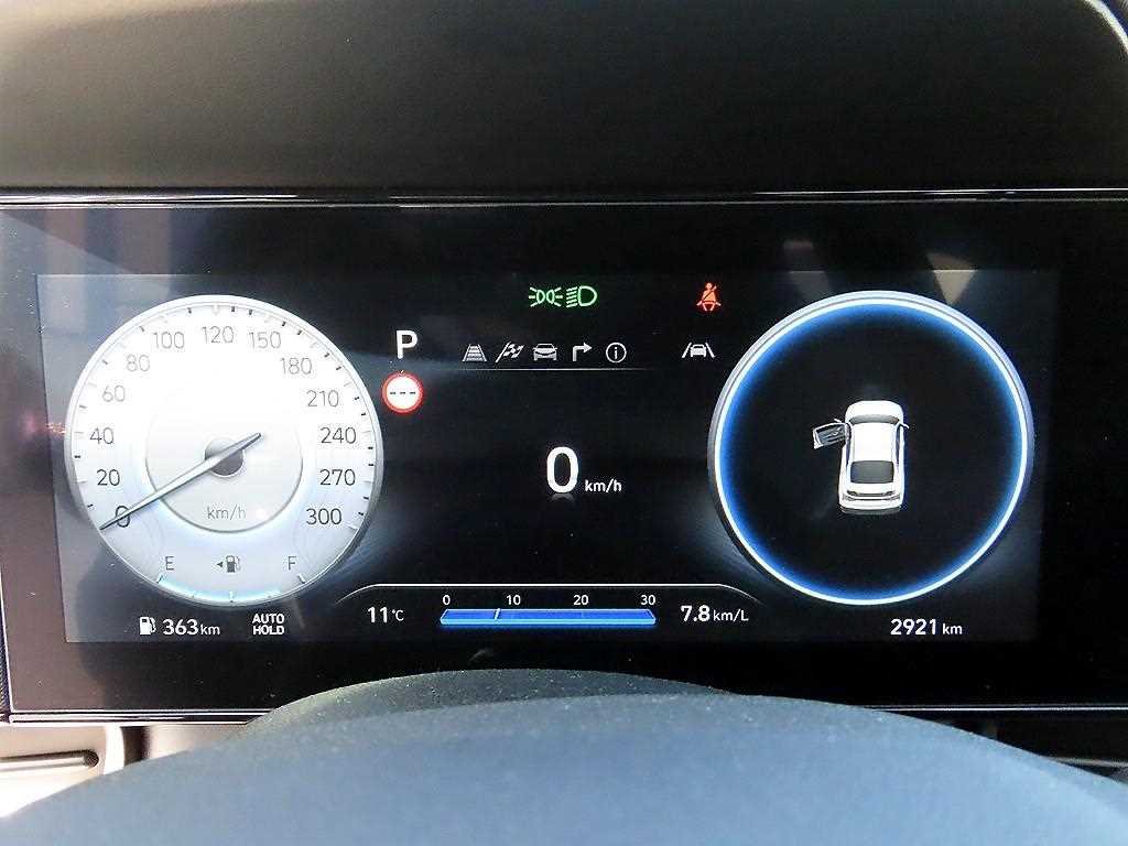 HYUNDAI Avante - Vista 9