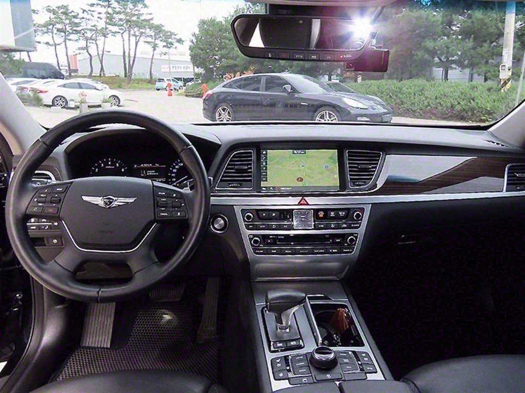 Genesis G80 - Vista 7