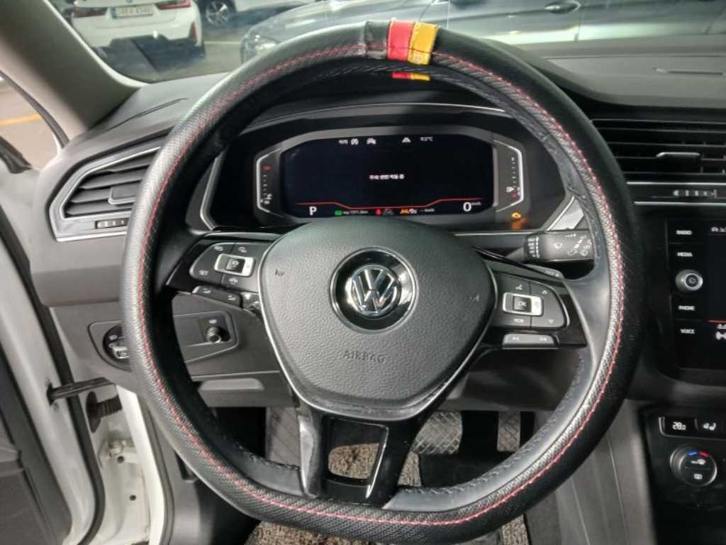 Volkswagen Tiguan - Vista 8