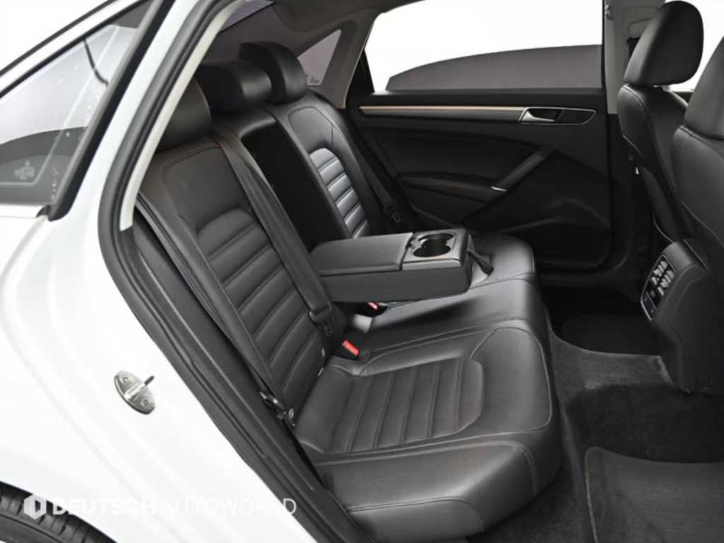 Volkswagen Passat - Vista 12
