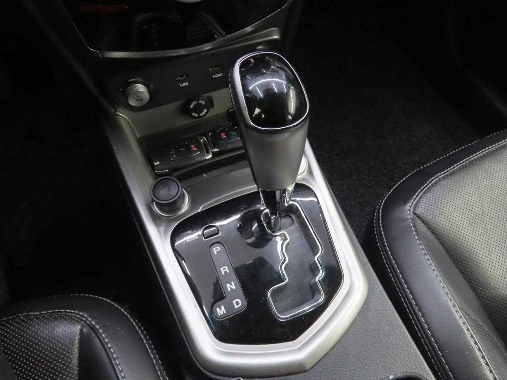 Ssangyong Tivoli 2015 - Importación desde Corea - HF Imports Iquique - Foto 13