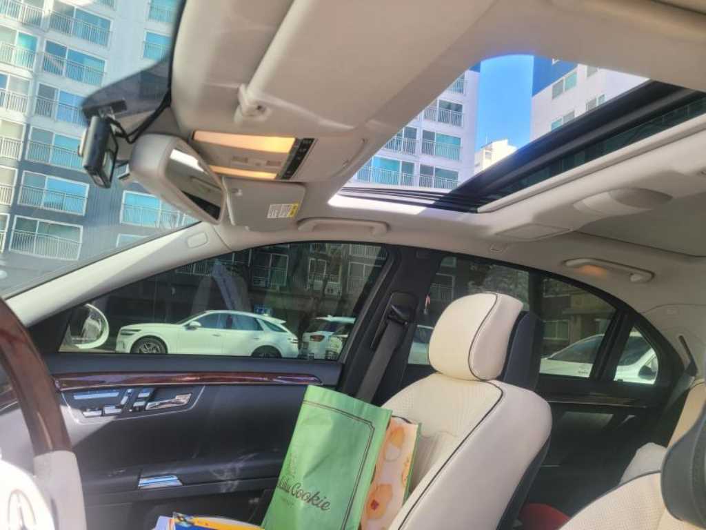 Mercedes Benz S Class - Vista 8