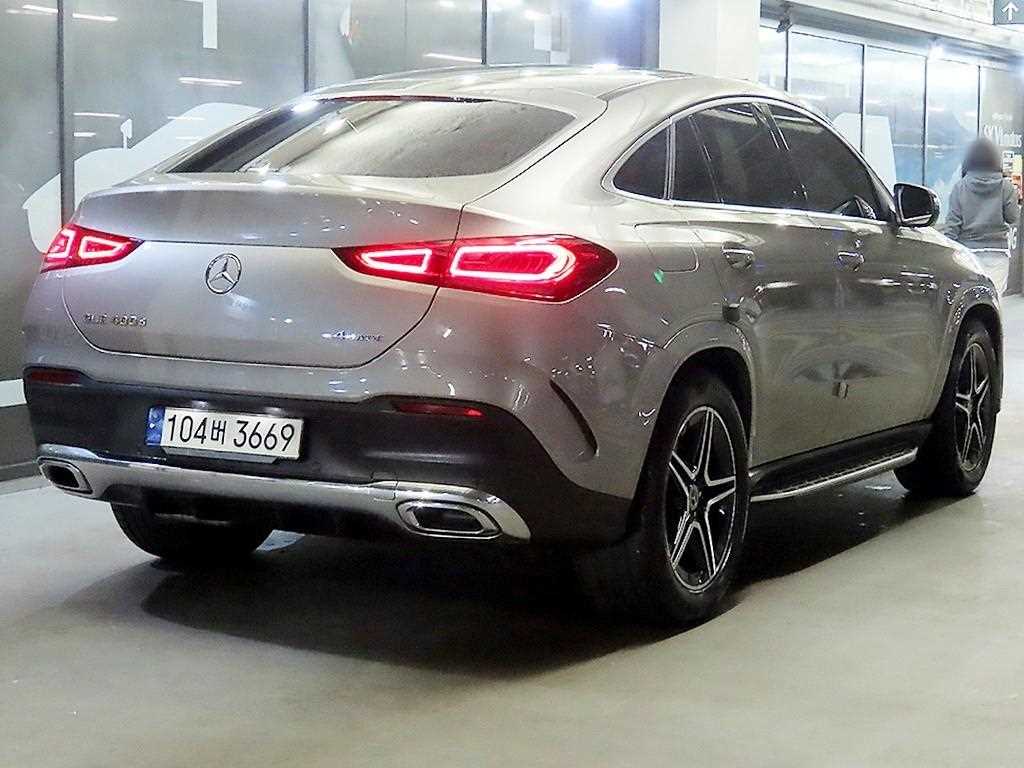 Mercedes Benz GLE Class - Vista 4