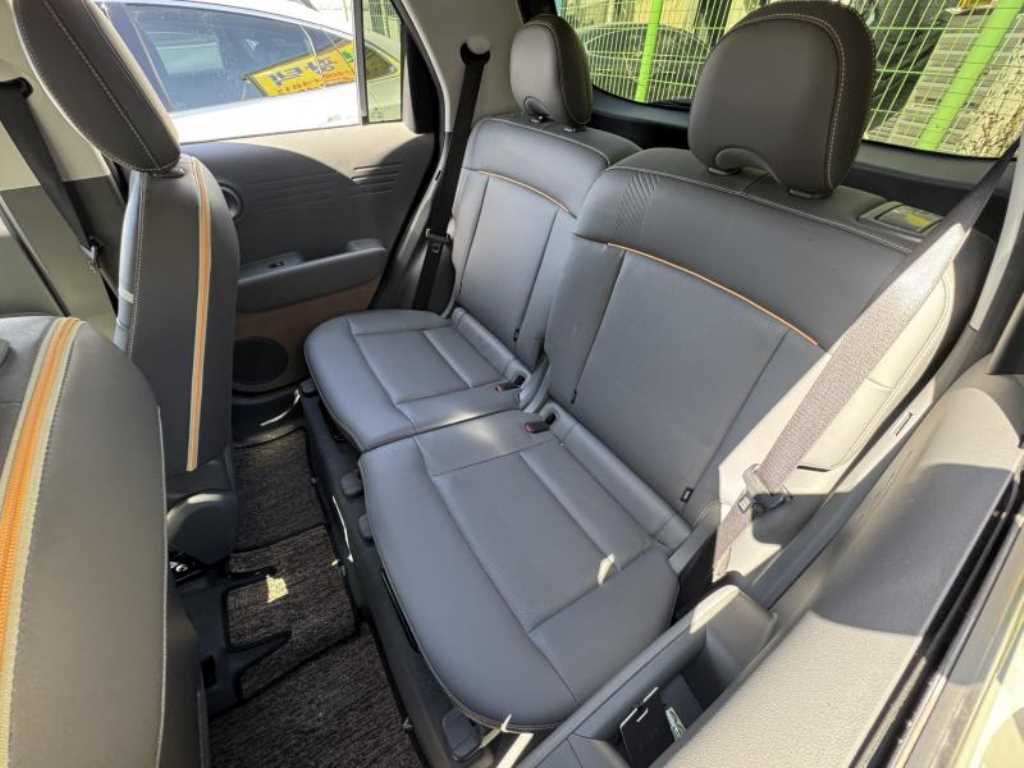 HYUNDAI Casper - Vista 12