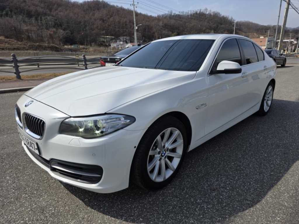 BMW 5 Series - Vista 3