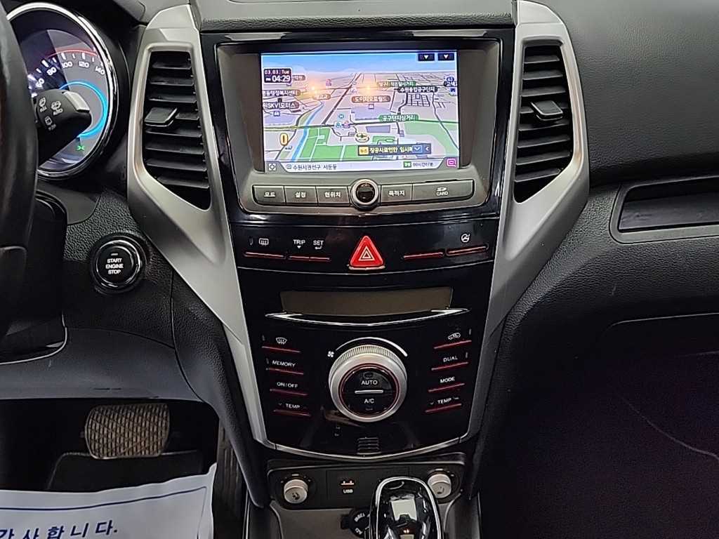 Ssangyong Tivoli - Vista 10