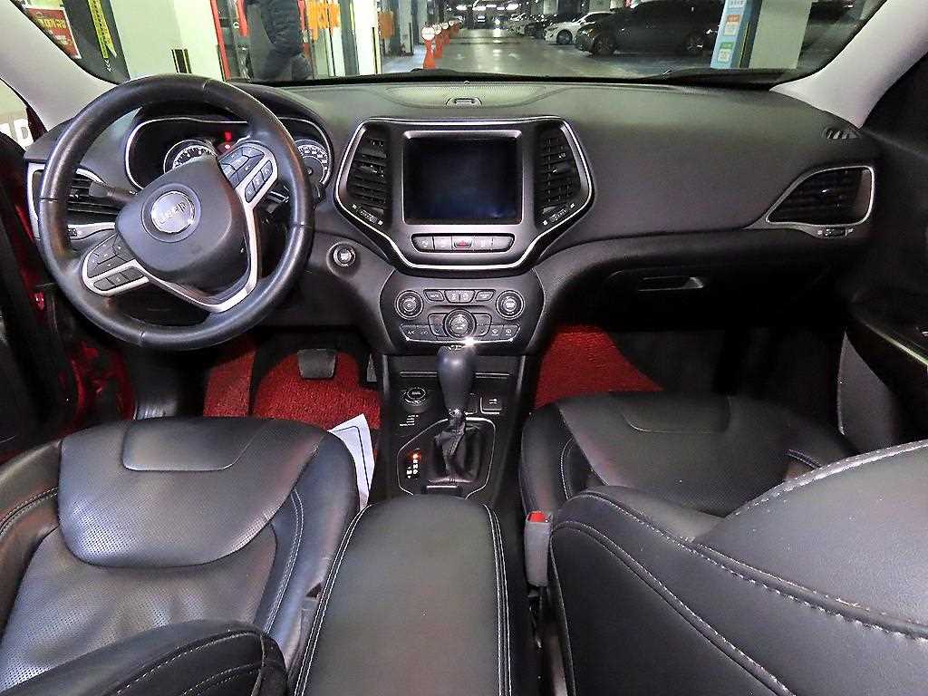 Jeep Cherokee - Vista 10