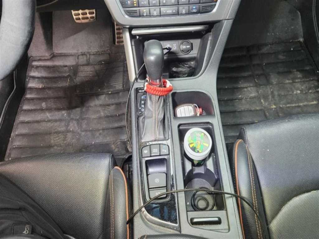 HYUNDAI Sonata - Vista 10