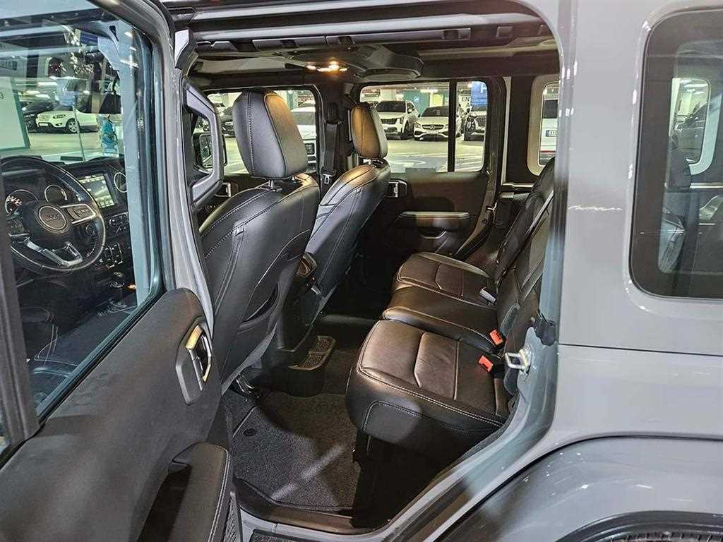 Jeep Wrangler - Vista 7