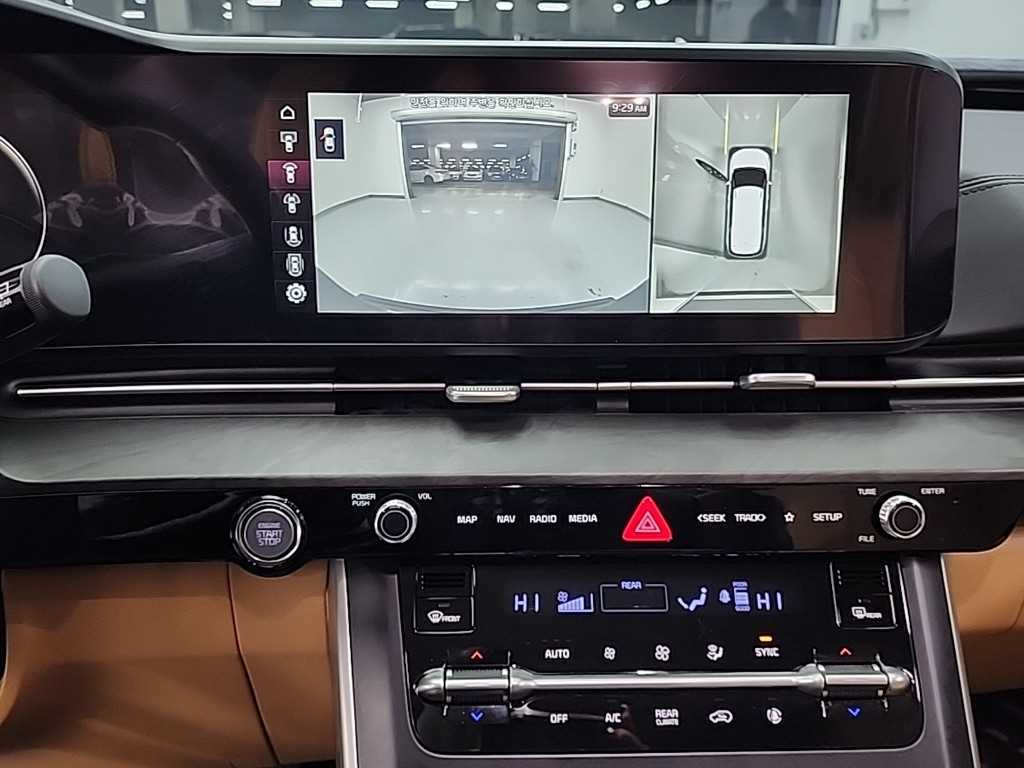 KIA Carnival - Vista 10