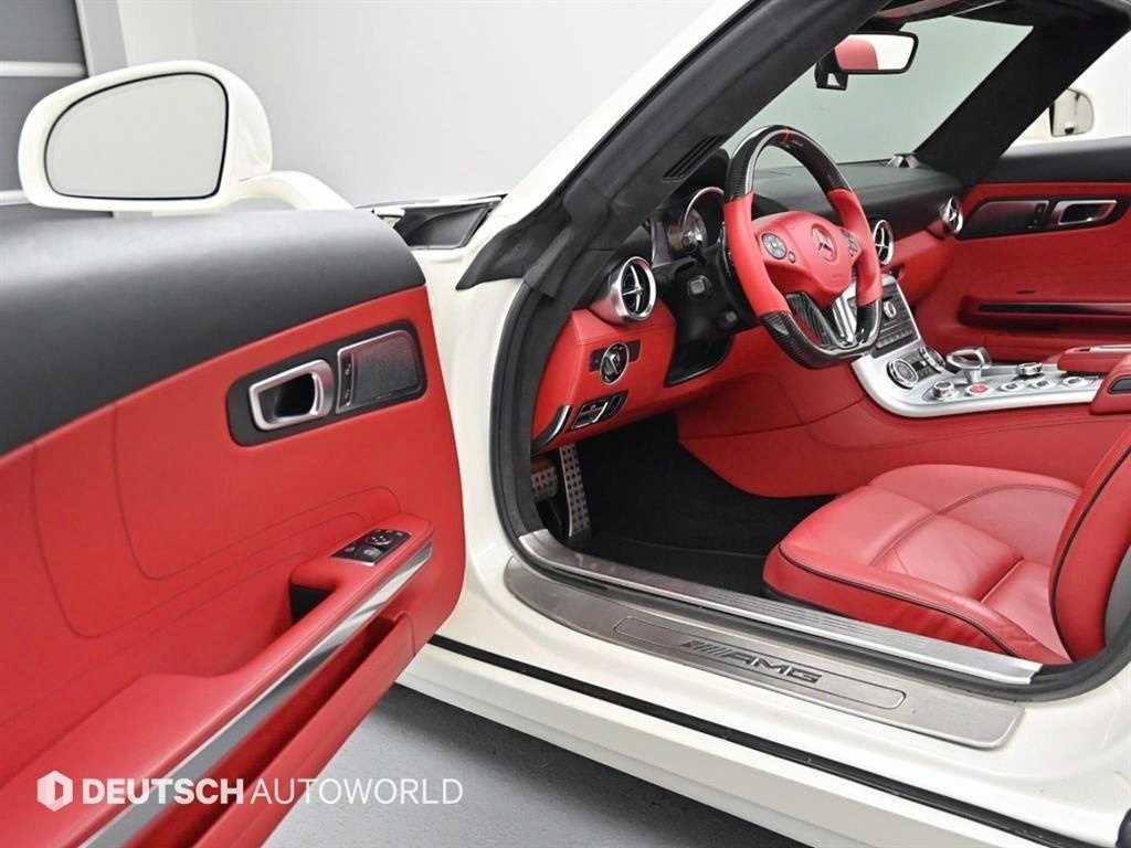 Mercedes Benz SLS AMG - Vista 11
