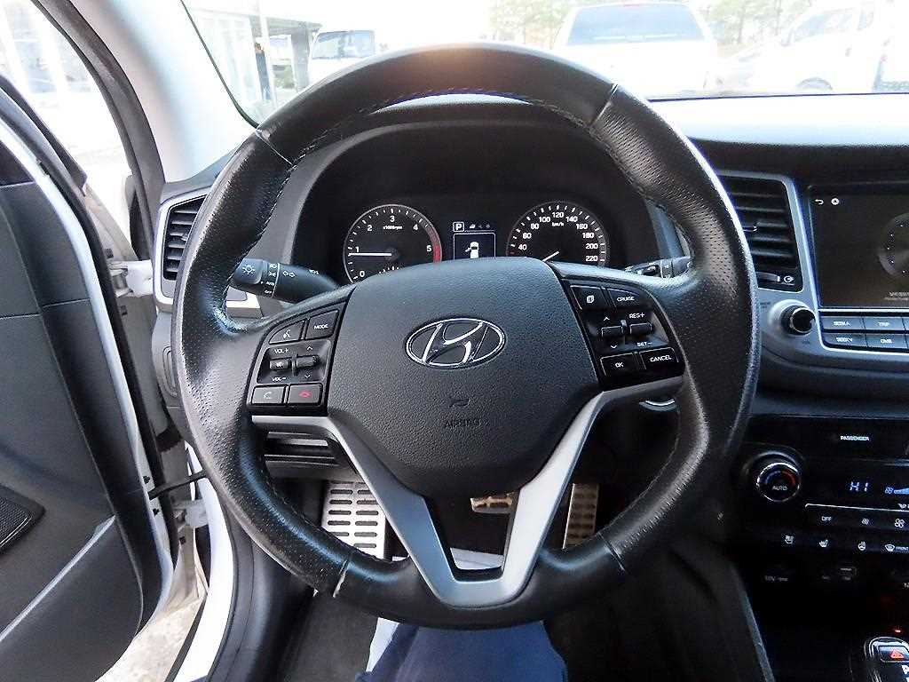HYUNDAI Tucson - Vista 8