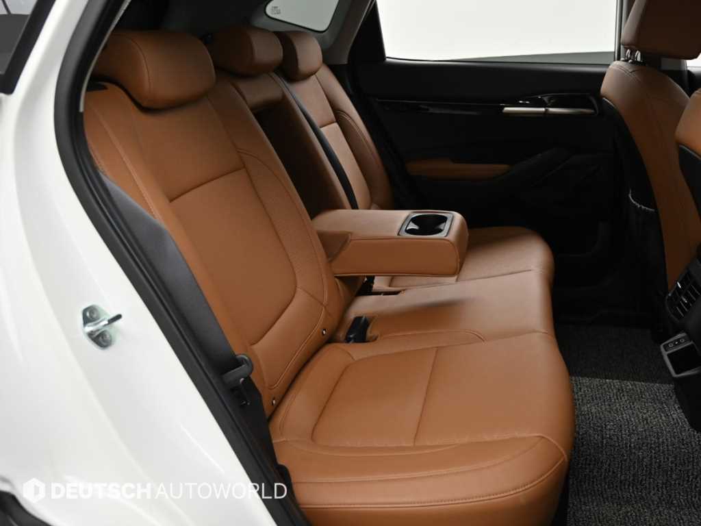 KIA Seltos - Vista 12