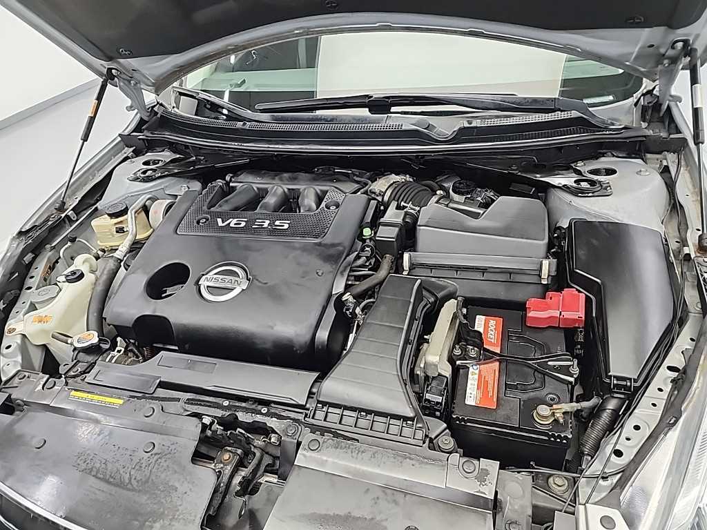 Nissan Altima - Vista 5