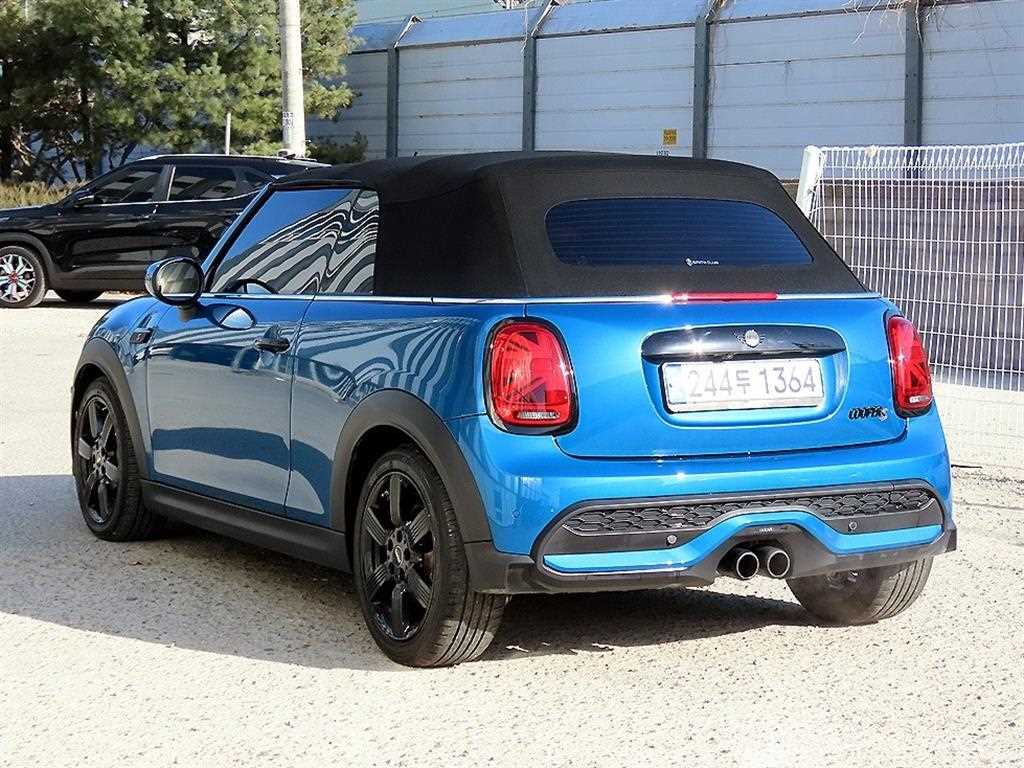 Mini Cooper Convertible - Vista 3