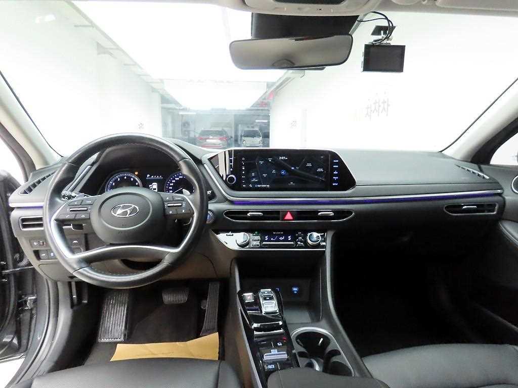 HYUNDAI Sonata - Vista 7