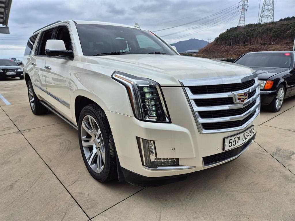 Cadillac Escalade - Vista 3