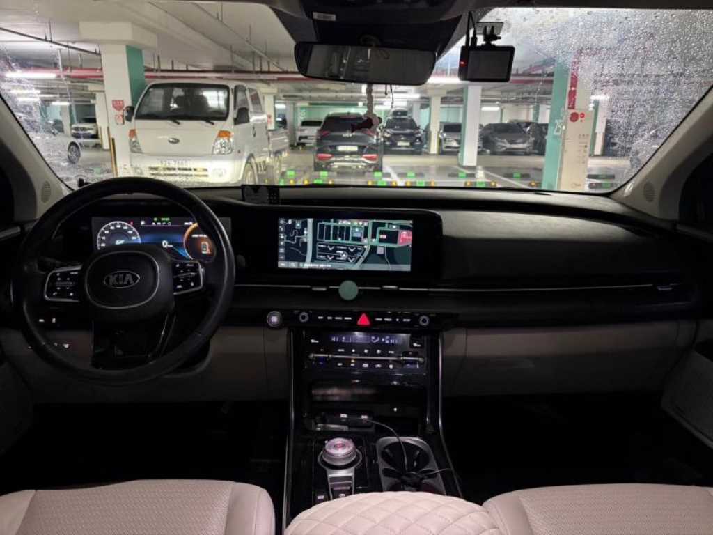 KIA Carnival - Vista 6