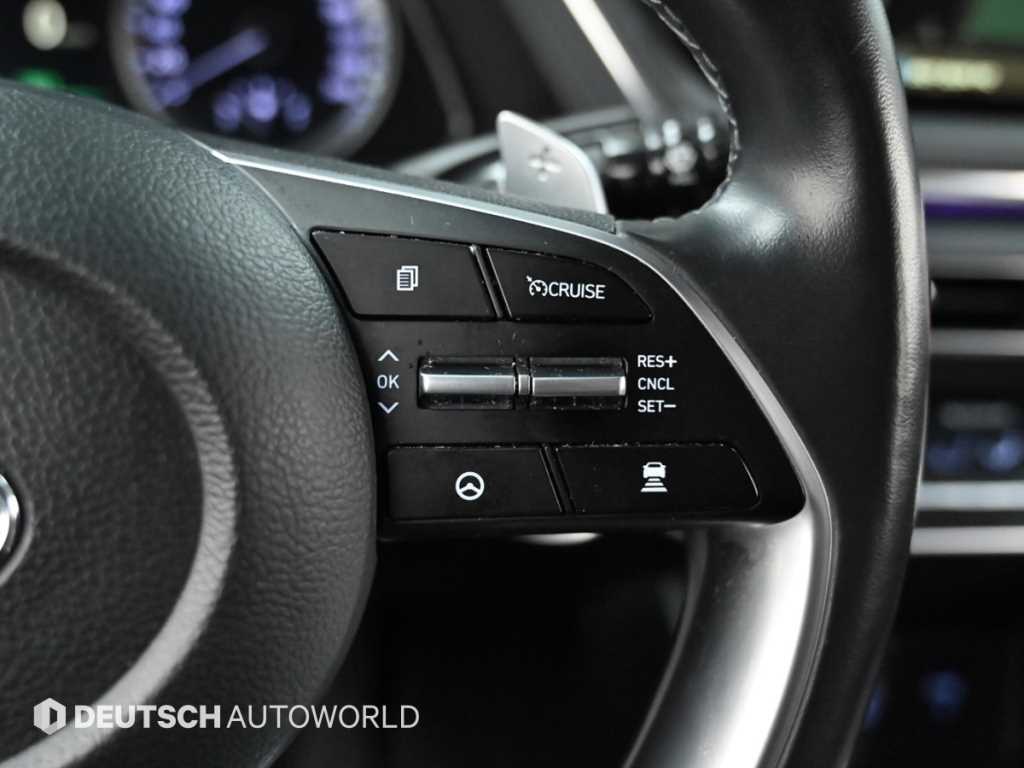 HYUNDAI Sonata - Vista 6