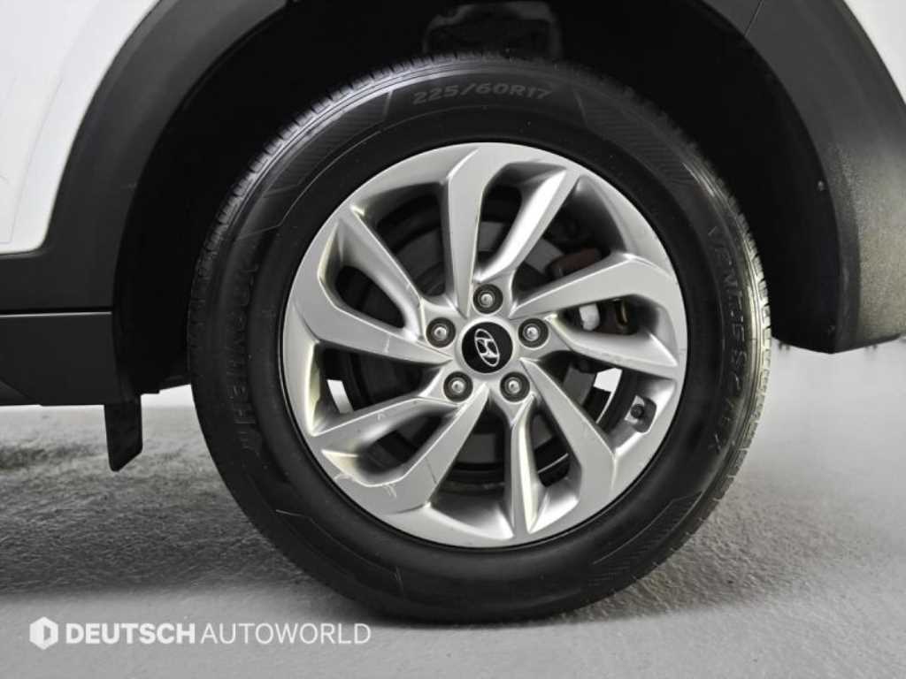 HYUNDAI Tucson - Vista 5