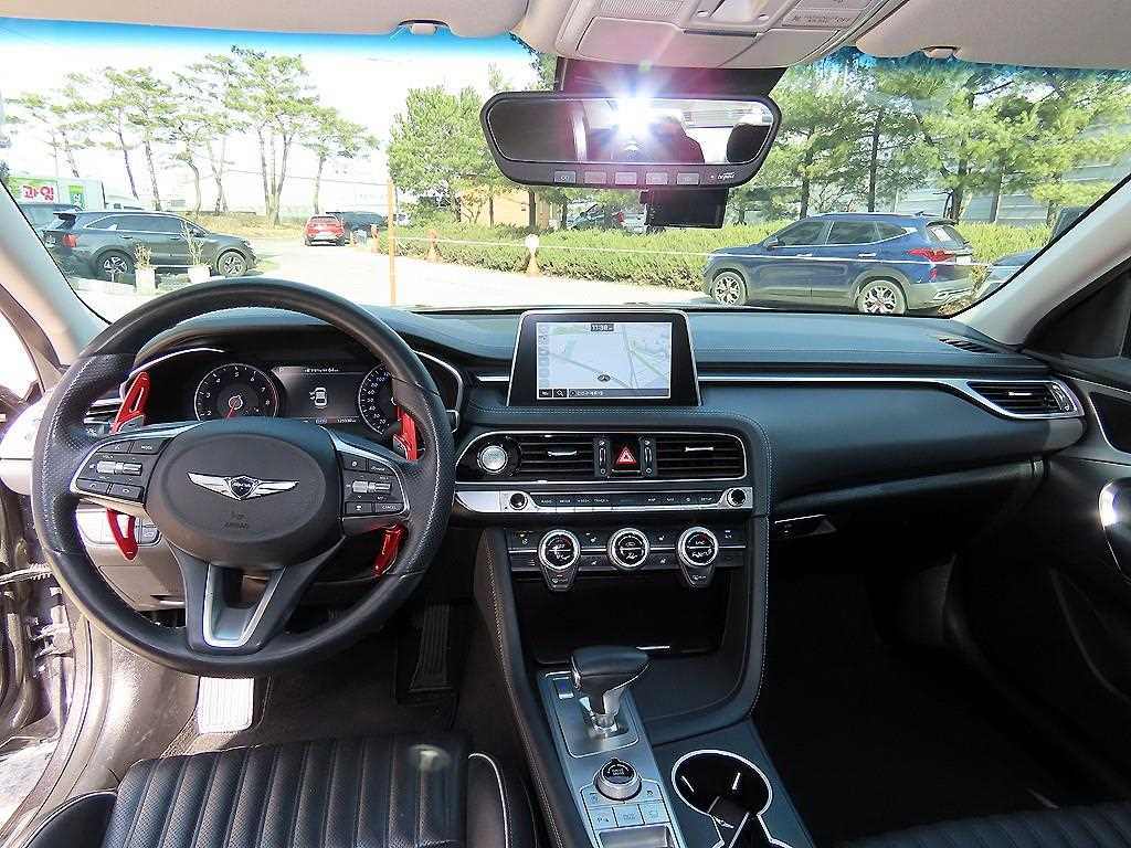 Genesis G70 - Vista 7