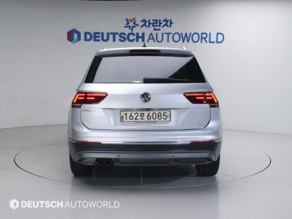Volkswagen Tiguan - Vista 4