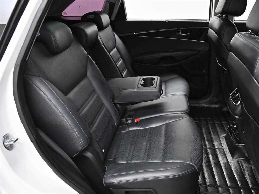 KIA Sorento - Vista 12