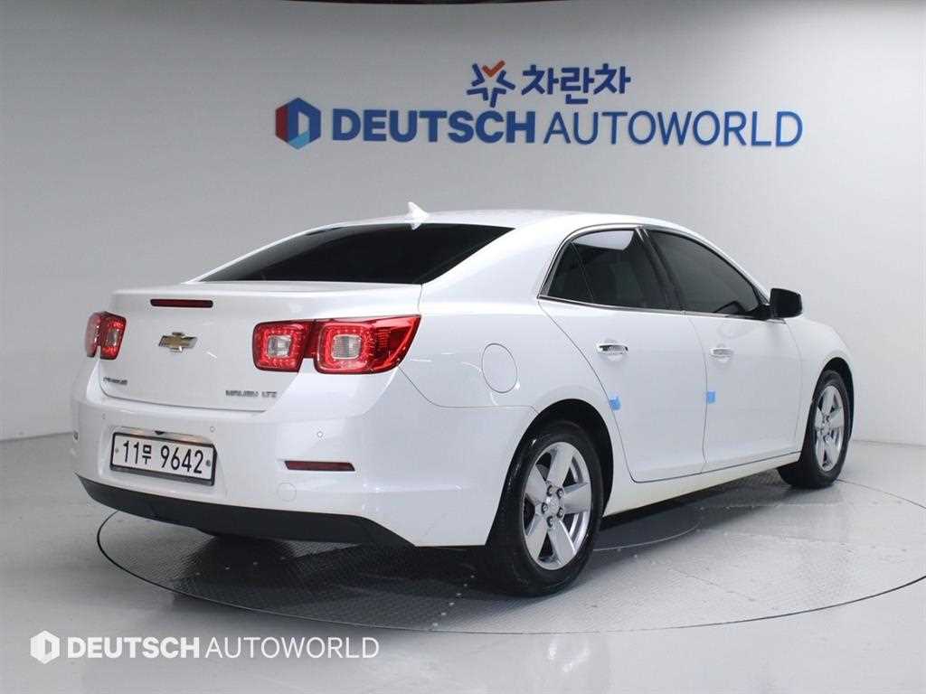 Chevrolet Malibu - Vista 2