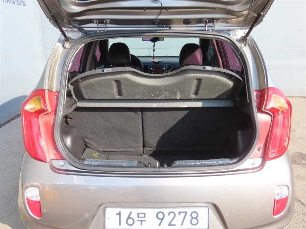 KIA Morning - Vista 5