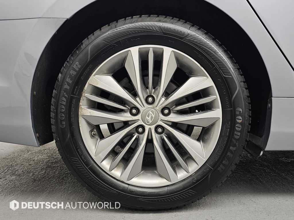 HYUNDAI Grandeur - Vista 5