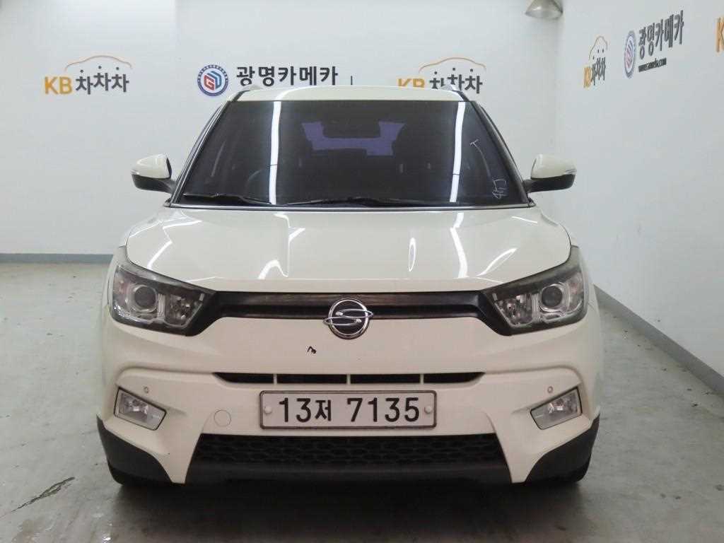 Ssangyong Tivoli 2015 - Importación desde Corea - HF Imports Iquique - Foto 1