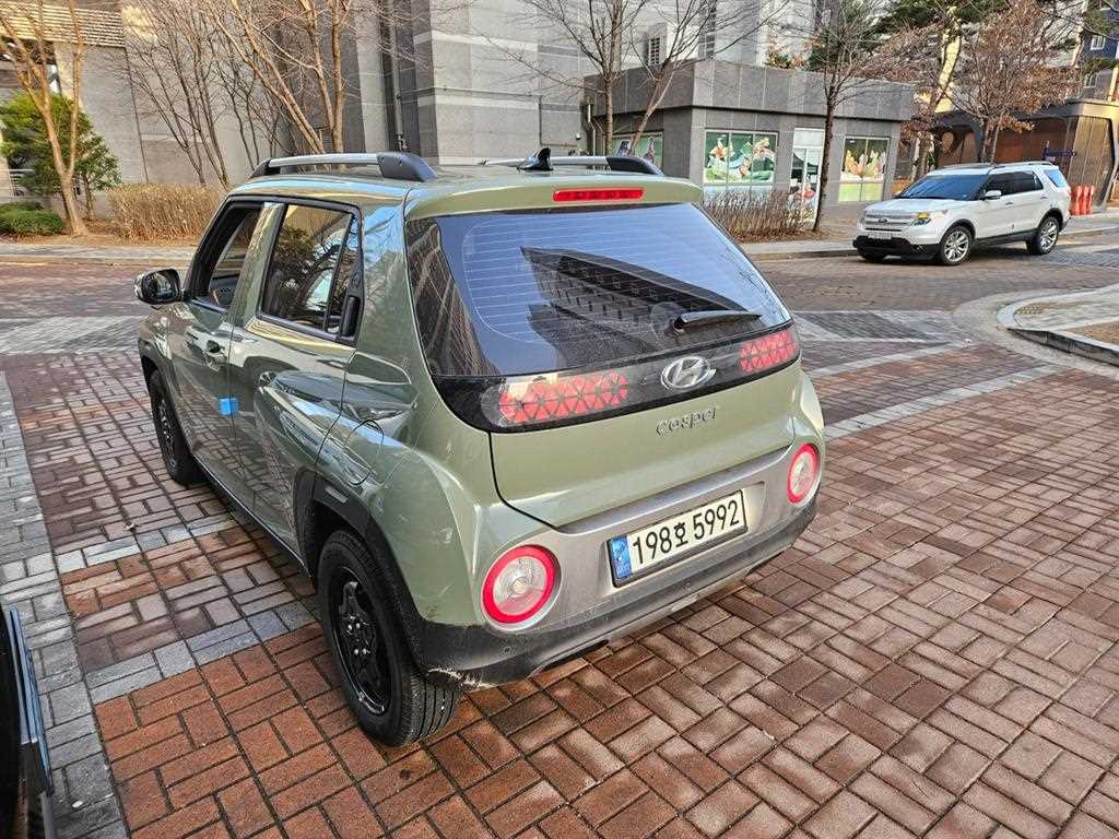 HYUNDAI Casper - Vista 5