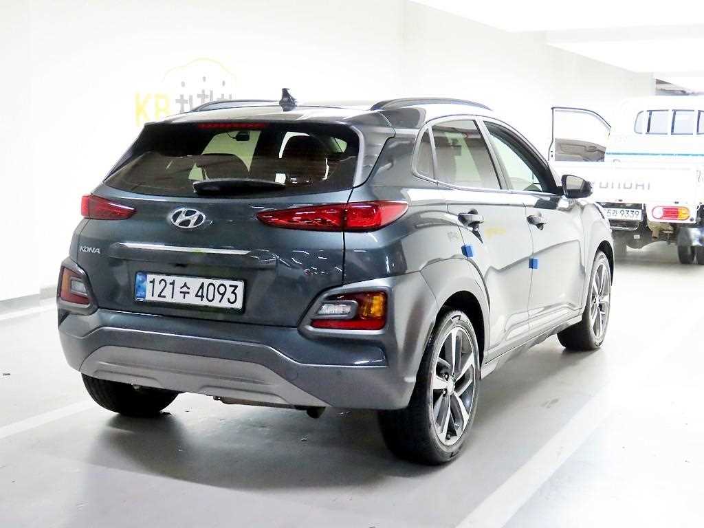 HYUNDAI Kona - Vista 4