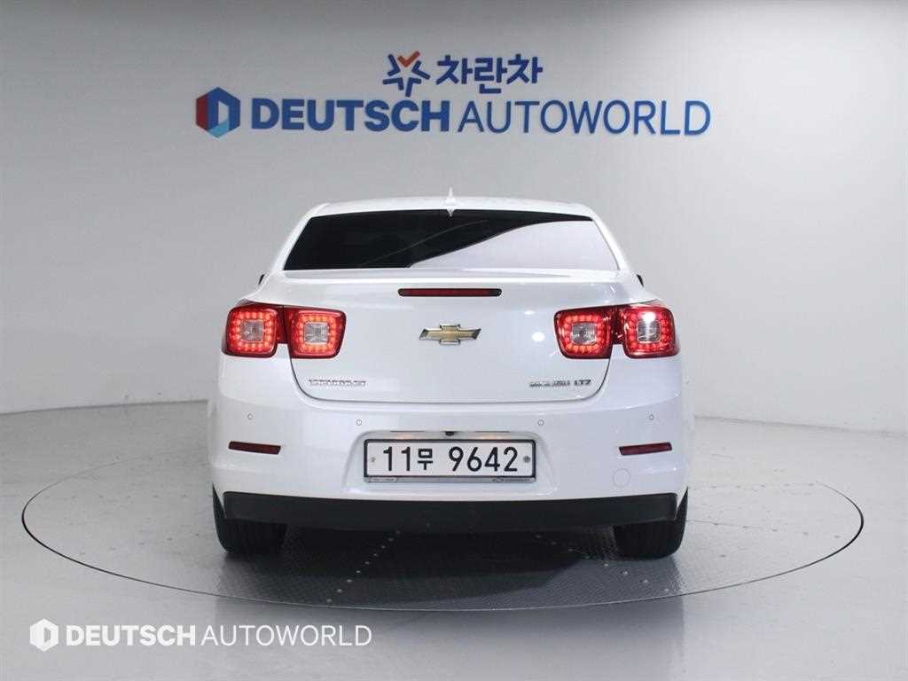 Chevrolet Malibu - Vista 4