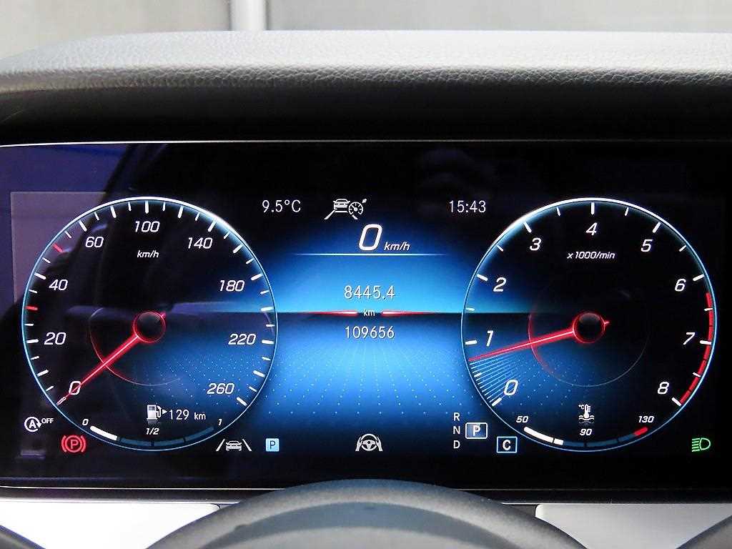 Mercedes Benz E class - Vista 8