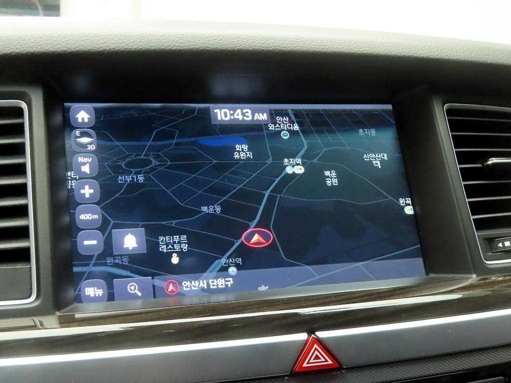 Genesis G80 - Vista 8