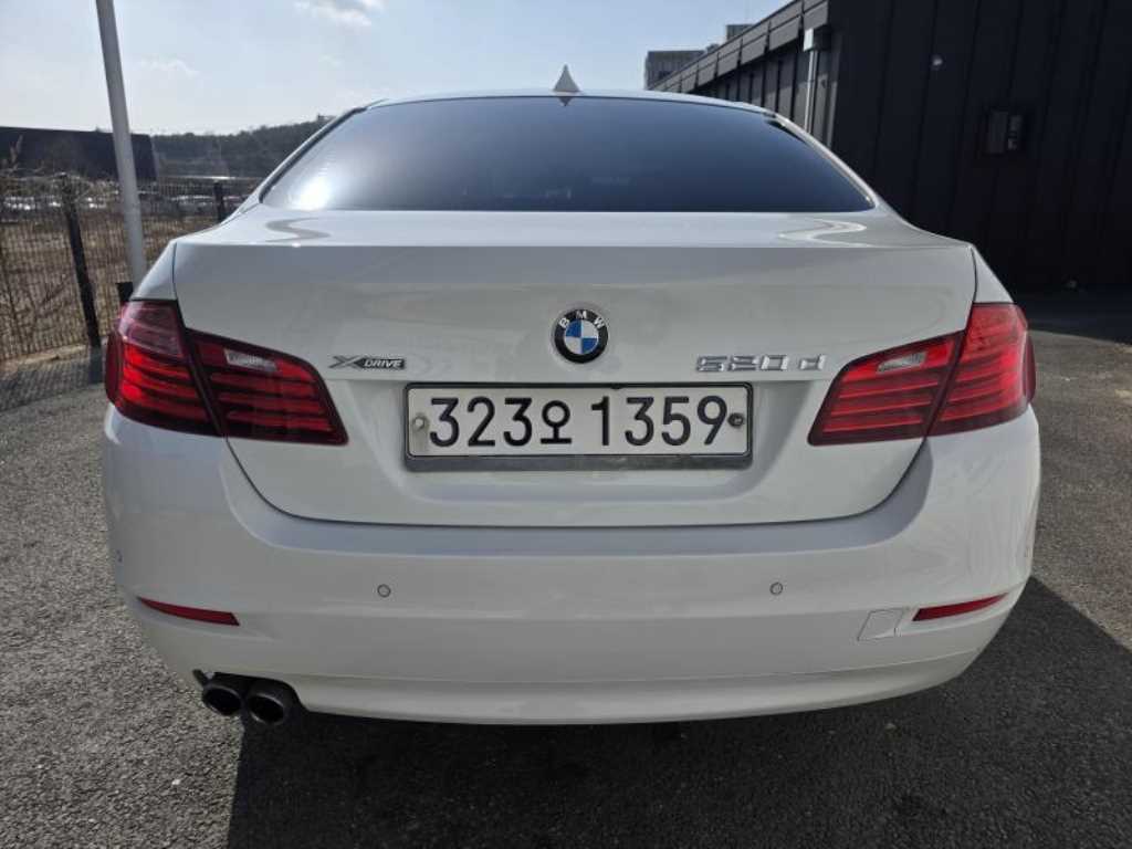 BMW 5 Series - Vista 3