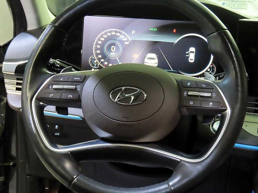 HYUNDAI Grandeur - Vista 8